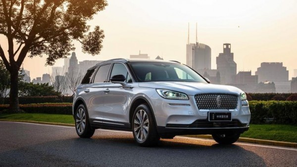 林肯冒险家对比奥迪Q3，谁才是紧凑型豪华SUV“王者”？