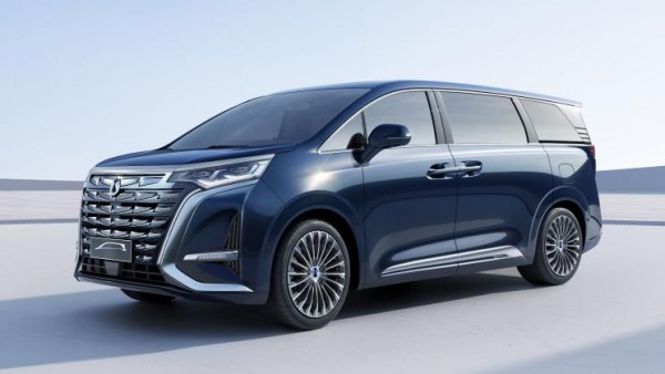 定位中大型MPV 曝腾势首款MPV车型官图