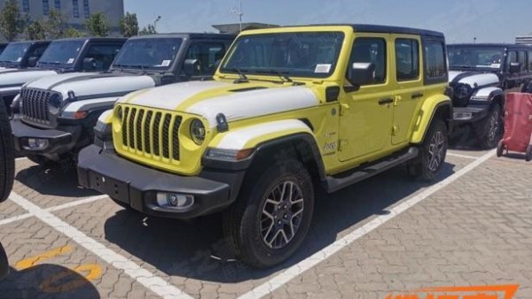 疑似Jeep牧马人4xe特别版车型谍照曝光