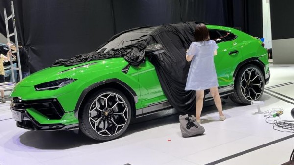 2022成都车展探馆：新款兰博基尼Urus