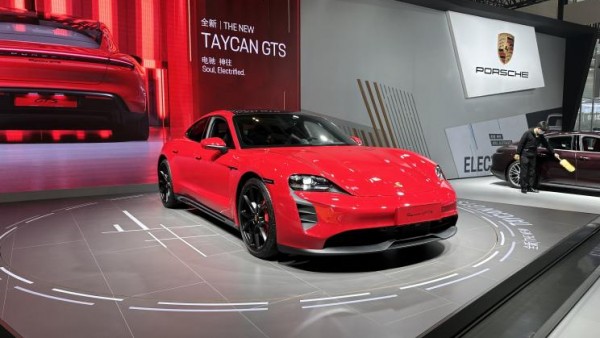 2022天津车展：Taycan GTS中国首发