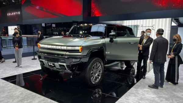 2022进博会：GMC HUMMER EV SUV首发