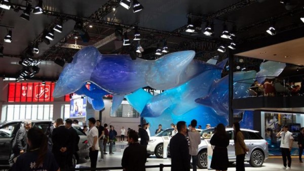 上海车展迎来全新宝马X1，硬核配置对决林肯冒险家