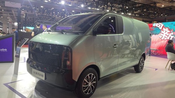 2023上海车展：金琥EV48物流车首次亮相