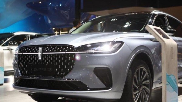 SUV“新星”？全新冒险家对比奥迪Q3：不渝美式豪华！