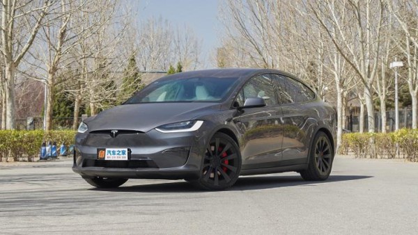 特斯拉Model X Plaid有望升级赛道模式