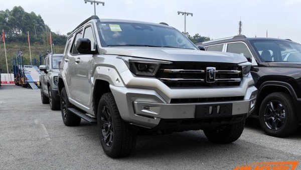 2023成都车展探馆：坦克400 Hi4-T实车