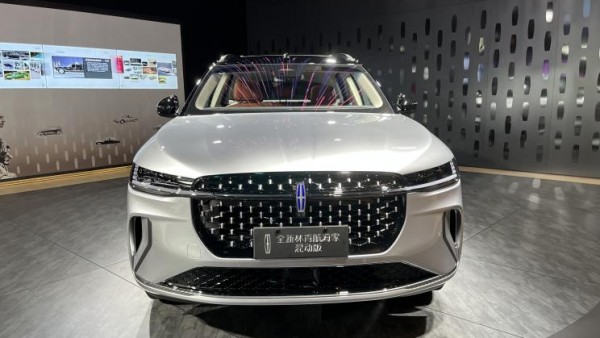 2023成都车展：林肯航海家混动版上市
