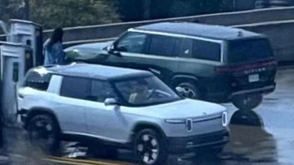 3月7日全球首秀 RIVIAN R2谍照曝光