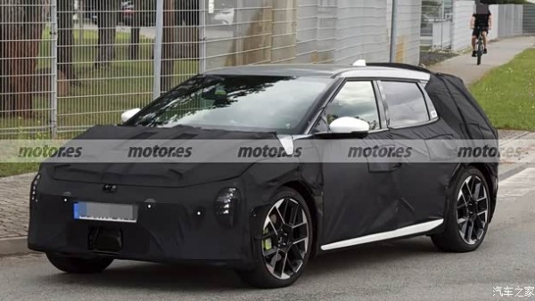 起亚EV4 GT谍照 预计0-100km/h加速不到4秒 有望2026年中推出