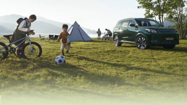 新增车载KTV应用/场景引擎功能 蓝电E5 PLUS开启OTA升级