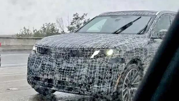 采用隐藏式门把手 全新一代宝马X5最新路试谍照曝光