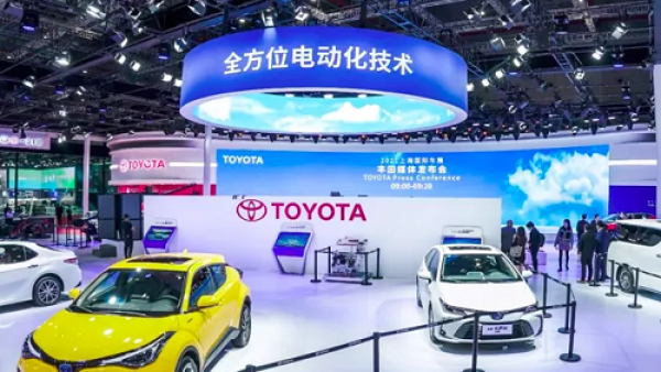 热闹是Ta们的！丰田转型电动化慎思笃行