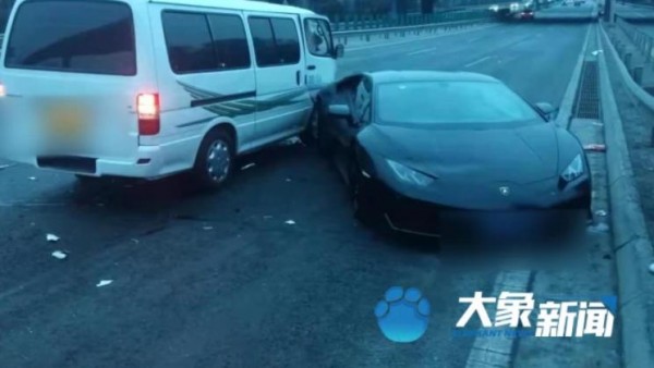 北京一面包车撞上兰博基尼跑车被起诉