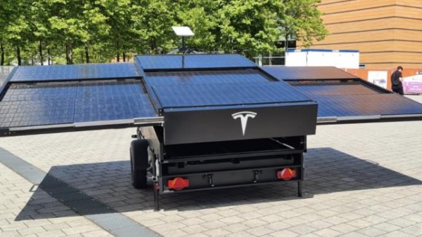 特斯拉首次公布太阳能增程拖车原型