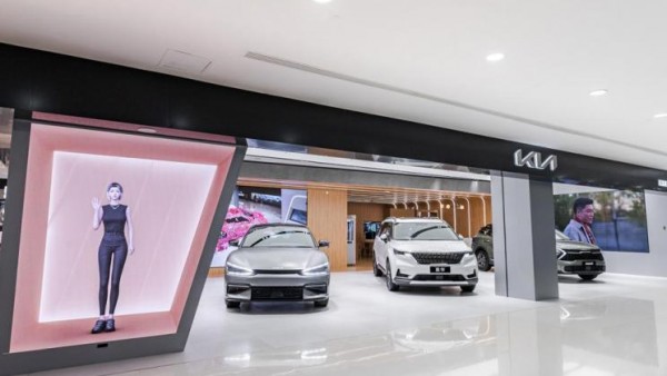 电动化转型 起亚中国City Stores首开业