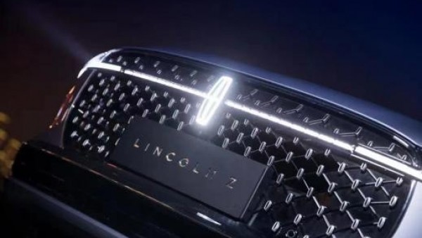 挑战A4L，林肯Z以超前的科技感和先进配置称霸B级轿车市场