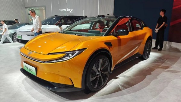 2024北京车展：丰田bZ3C首发亮相发布
