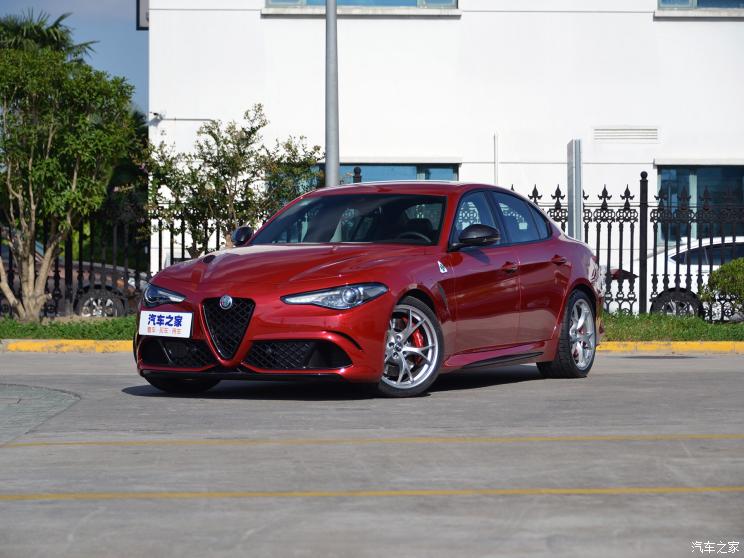 阿尔法・罗密欧 Giulia 2019款 2.9T 510HP 四叶草版