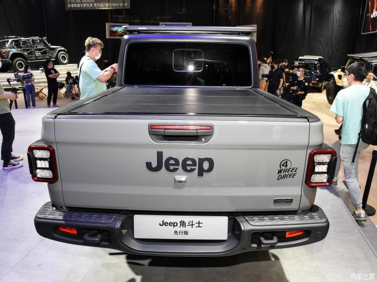 Jeep(进口) 角斗士 2022款 先行版