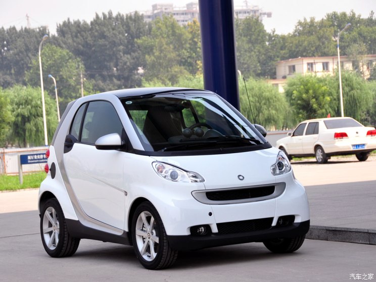 smart smart fortwo 2009款 1.0 MHD 硬顶 style版