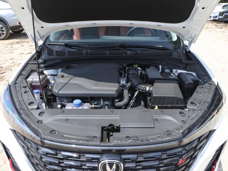 长安汽车 逸动 2022款 PLUS 蓝鲸NE 1.4T GDI DCT高配版