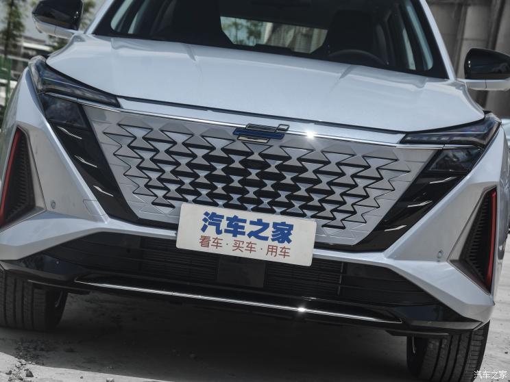 长安汽车 长安欧尚Z6 2022款 蓝鲸 1.5T DCT智尊型