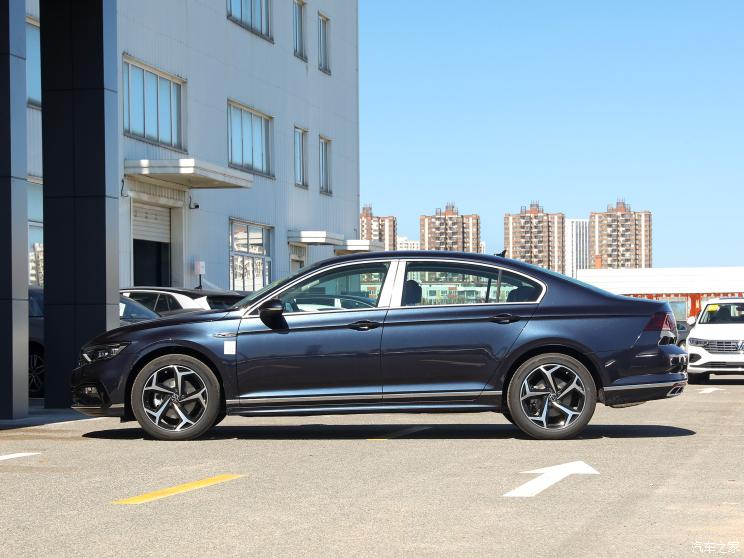 一汽-大众 迈腾 2022款 330TSI DSG豪华型
