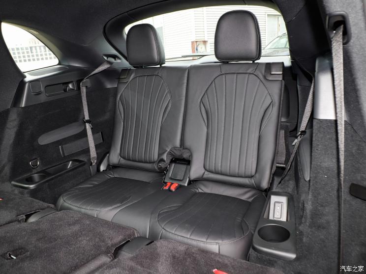 梅赛德斯-EQ 奔驰EQS SUV 2023款 450 4MATIC 豪华版