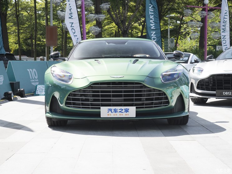 阿斯顿・马丁 阿斯顿・马丁DB12 2023款 4.0T V8 Coupe